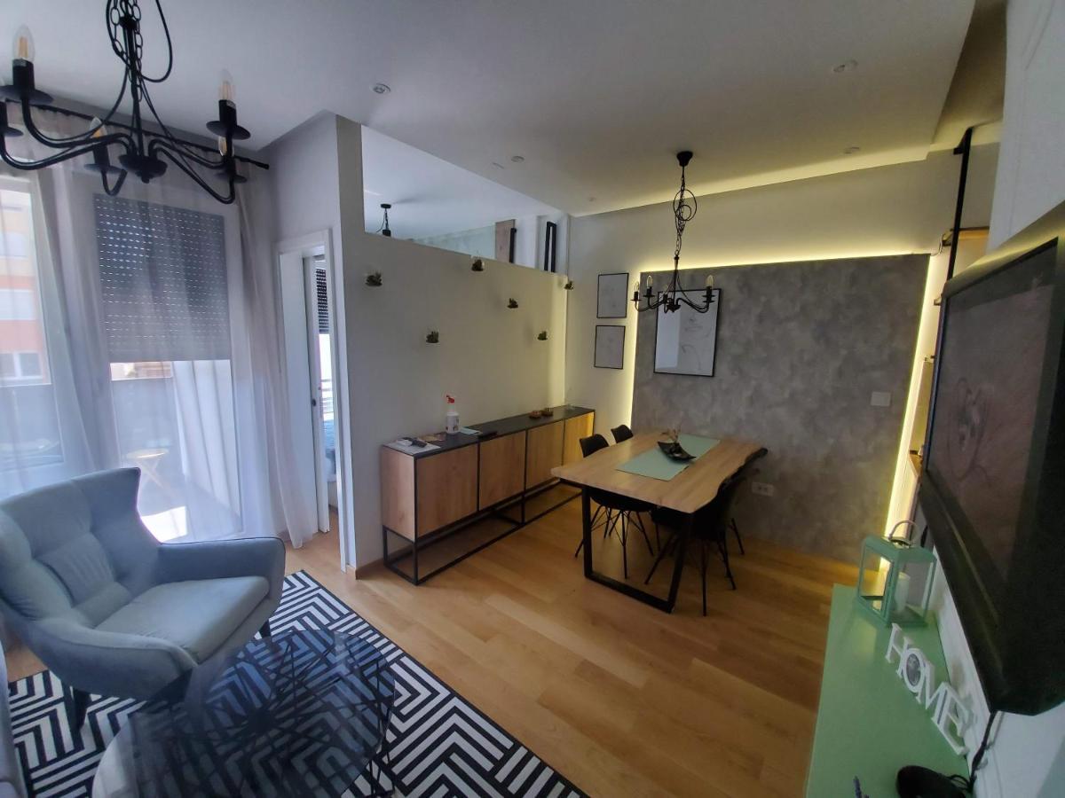 Apartman Natasa Sa Podzemnom Garazom バニャ・ルカ エクステリア 写真