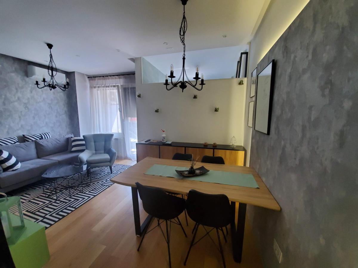 Apartman Natasa Sa Podzemnom Garazom バニャ・ルカ エクステリア 写真