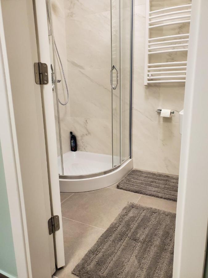 Apartman Natasa Sa Podzemnom Garazom バニャ・ルカ エクステリア 写真